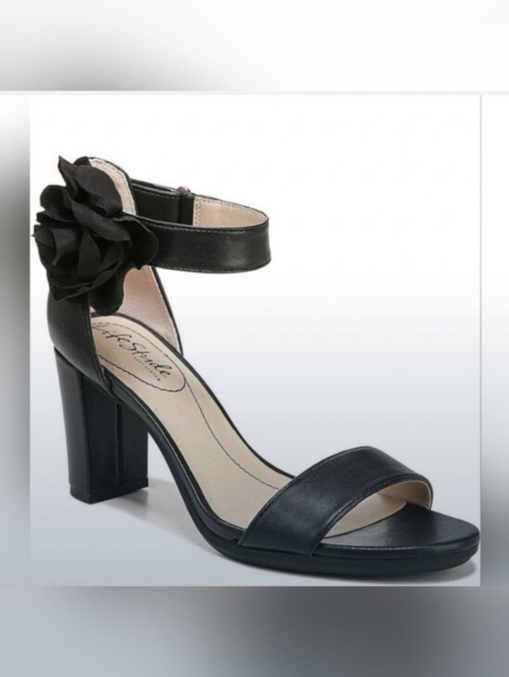 NWT! Life Stride Heels W/ Flower Accent in BLACK Size 9.5M